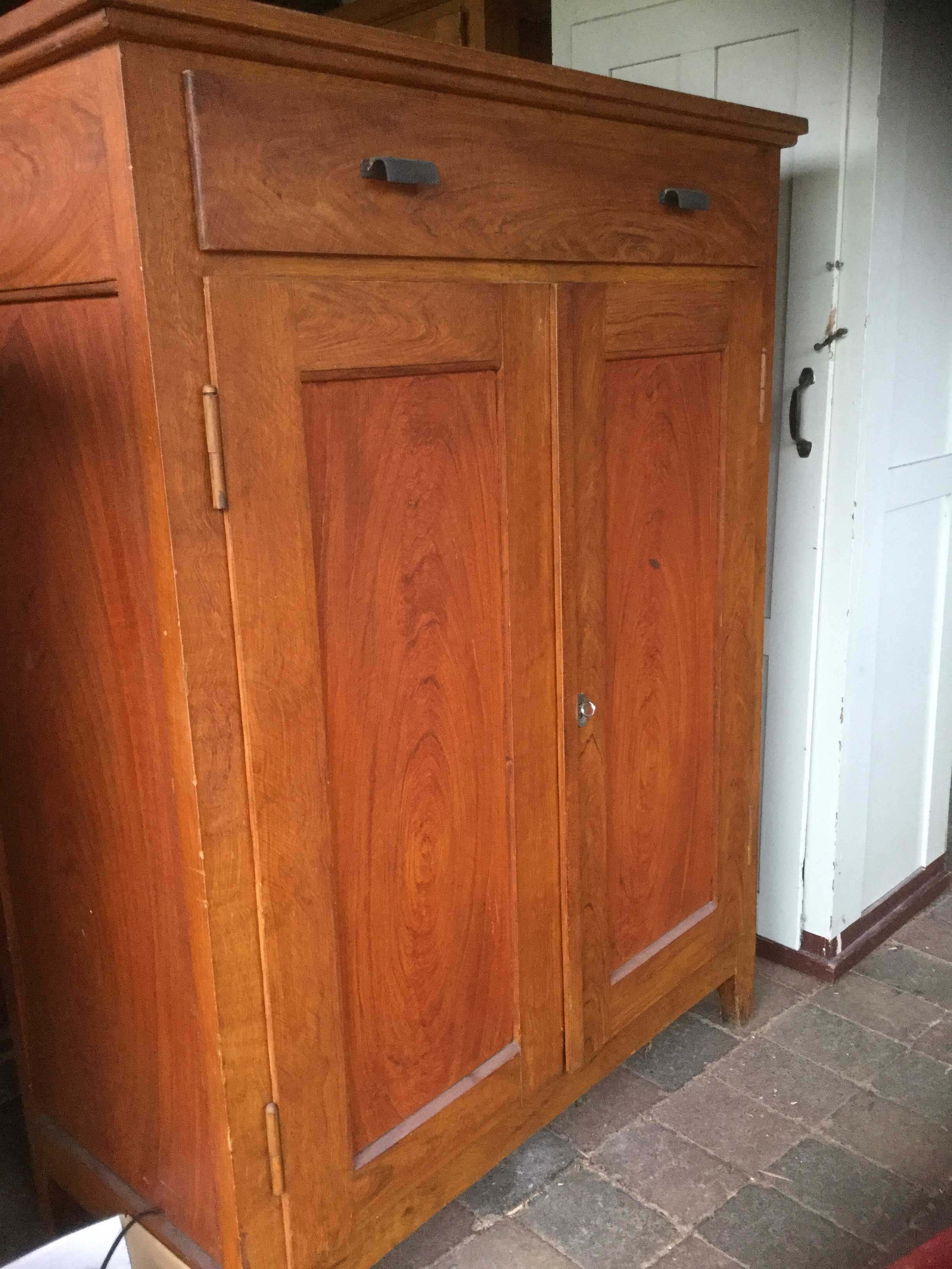 Kast vóór de restyling
